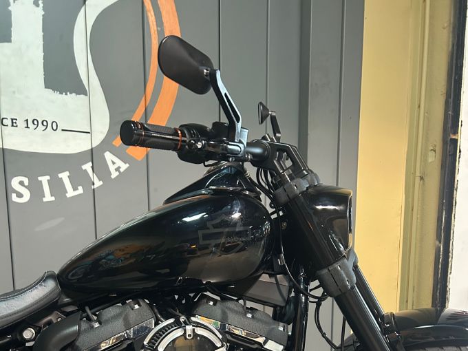 HARLEY-DAVIDSON SOFTAIL FAT BOB 1745 4