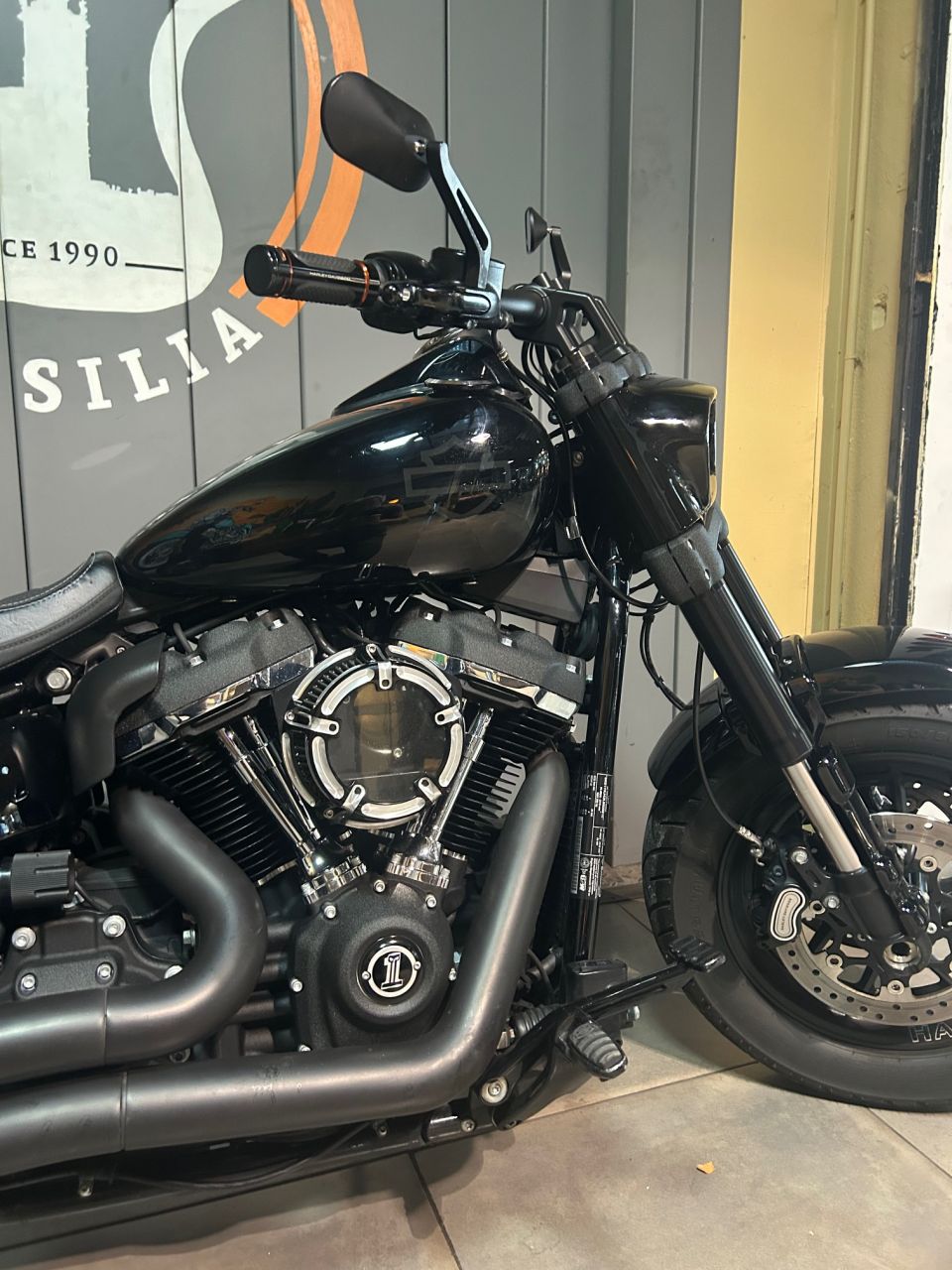 HARLEY-DAVIDSON SOFTAIL FAT BOB 1745 4