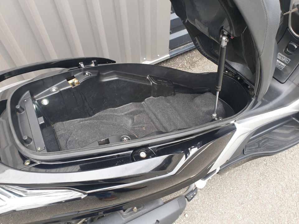 KYMCO DOWNTOWN 125 ABS 4