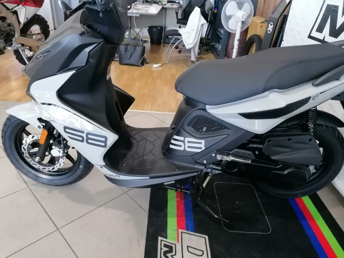 KYMCO SUPER 8 50 4