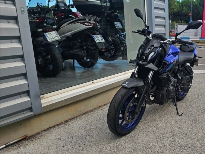 YAMAHA MT-07 (47.5CV) 4