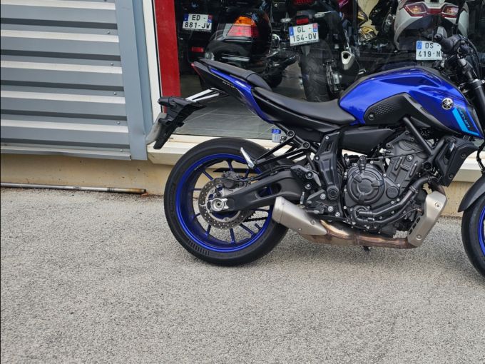 YAMAHA MT-07 (47.5CV) 4