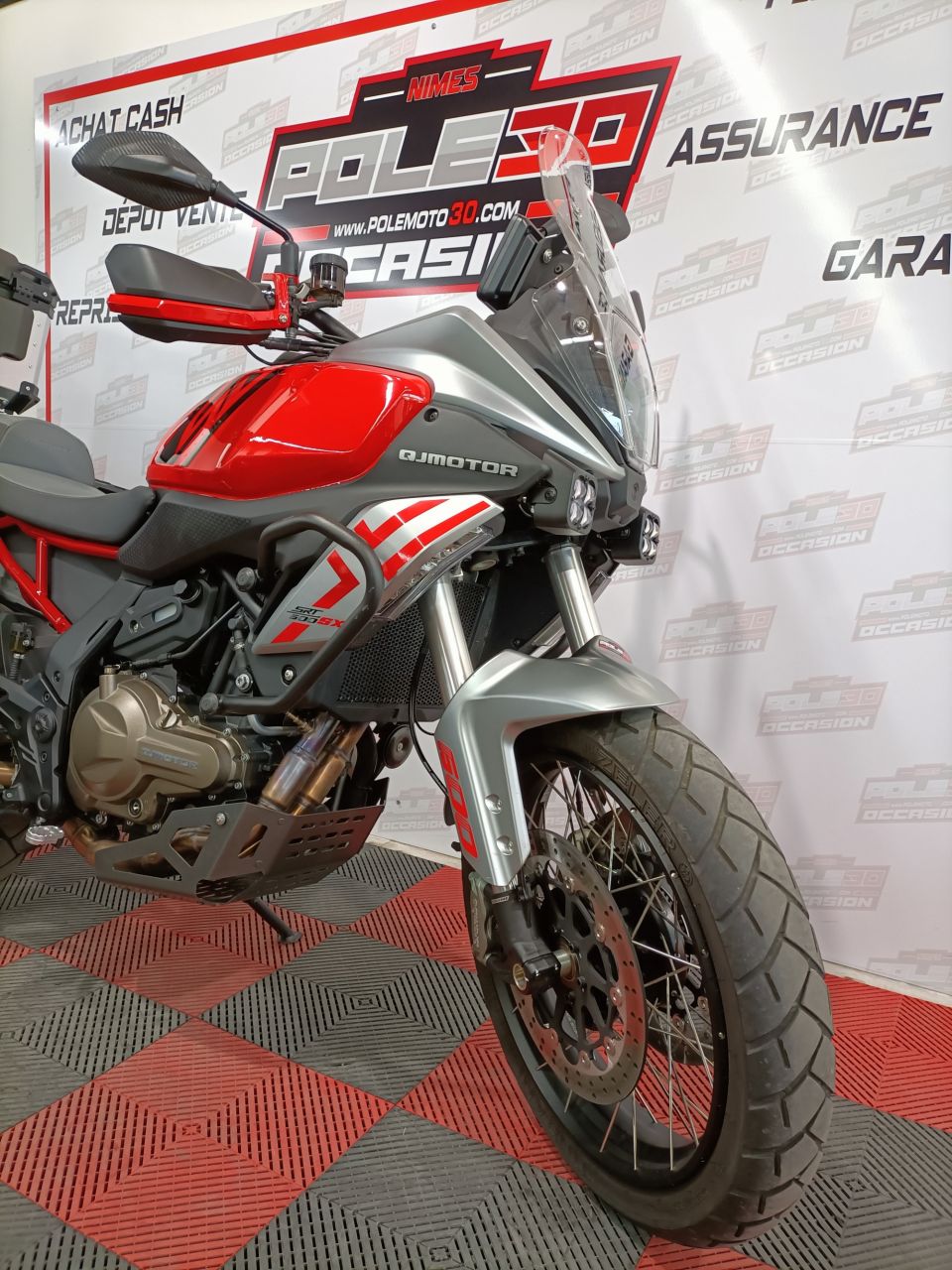 QJ MOTOR SRT 600 SX 4