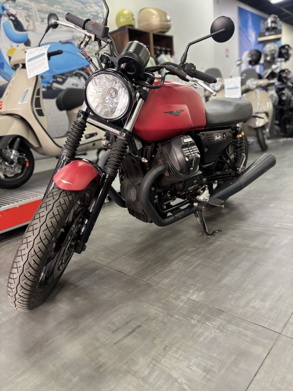 MOTO GUZZI V7 III STONE 750 4