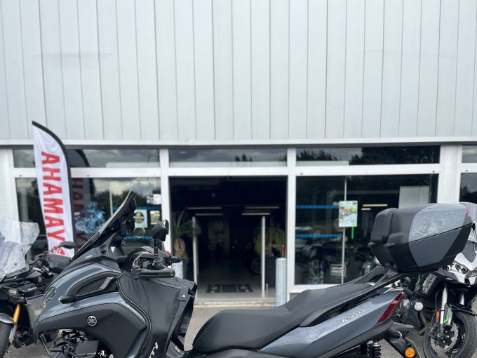 YAMAHA TRICITY 300 4