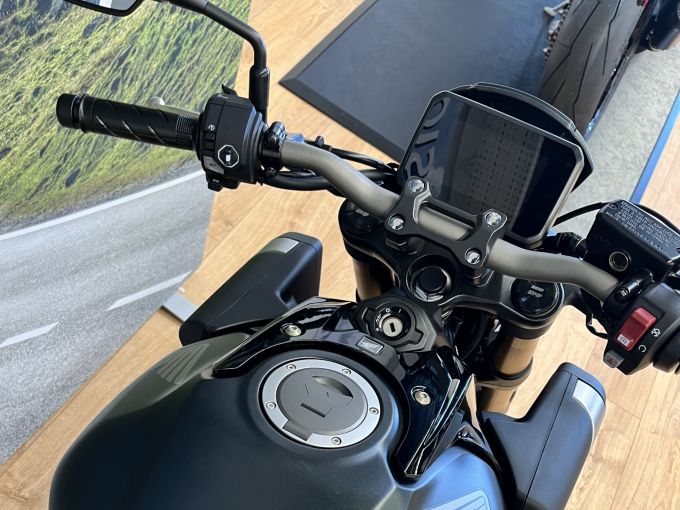 HONDA CB650R Neo Sports Café 4