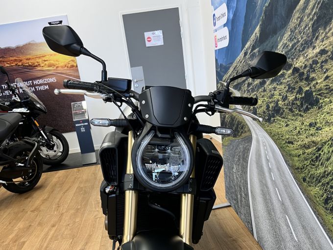 HONDA CB650R Neo Sports Café 4