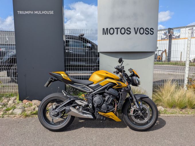 TRIUMPH STREET TRIPLE 765 RS 4