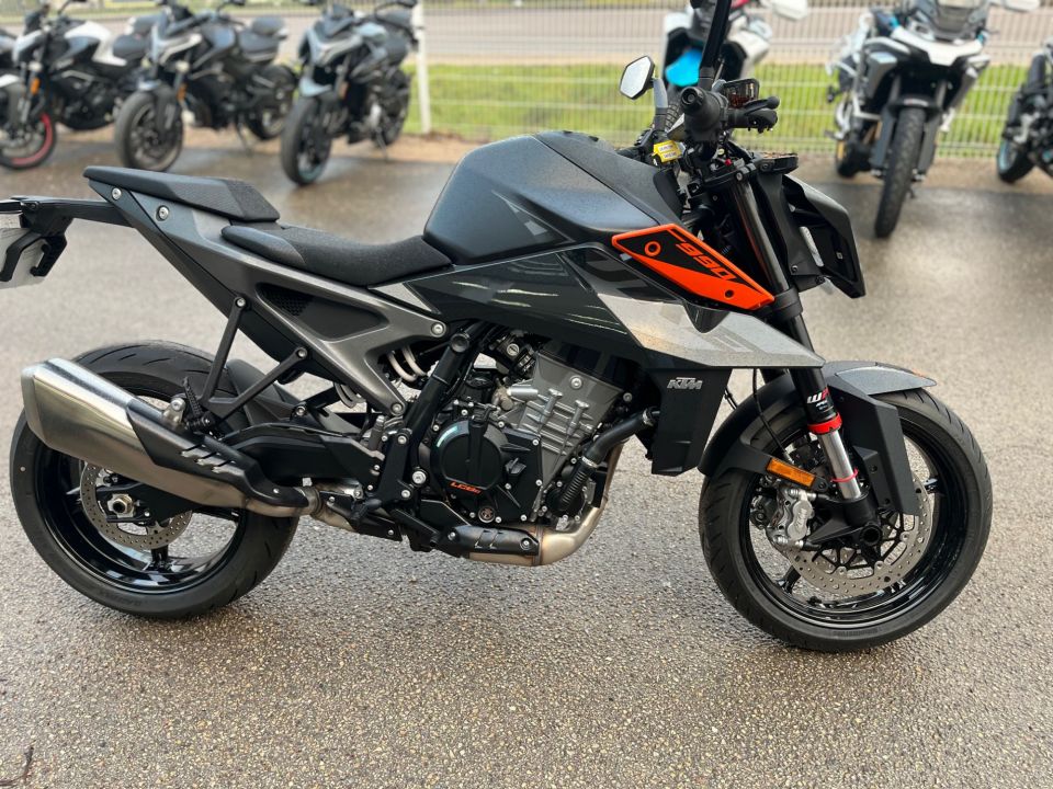 KTM 990 DUKE 4