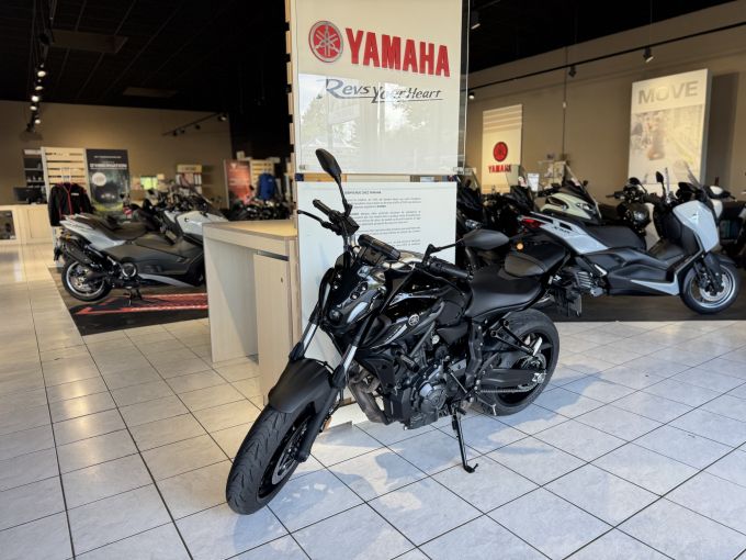 YAMAHA MT-07 (47.5CV) 4
