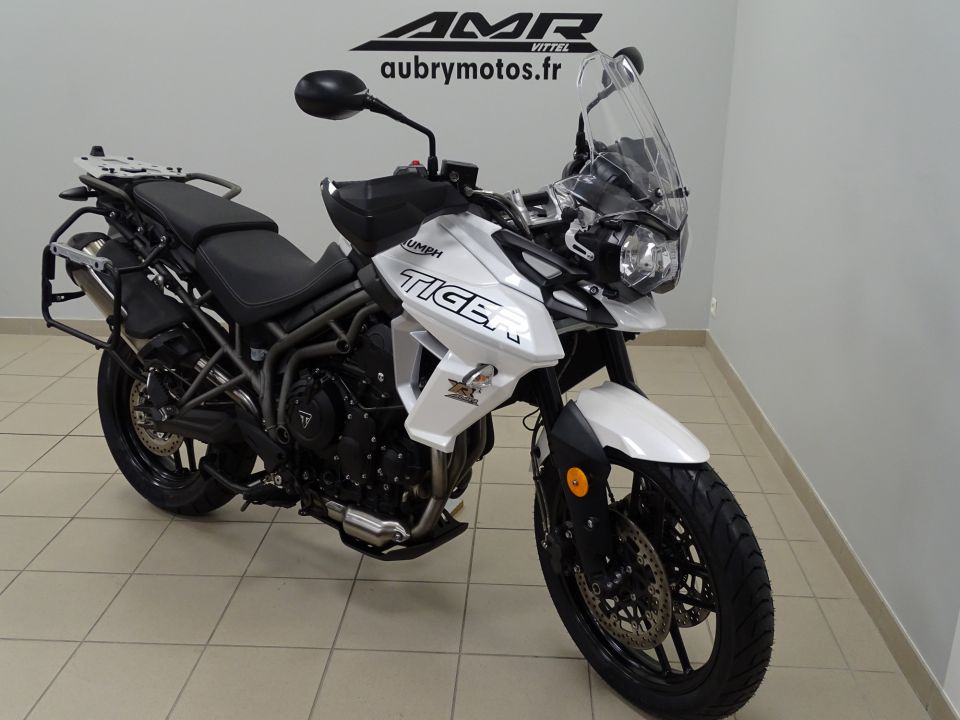 TRIUMPH TIGER 800 XRX 4