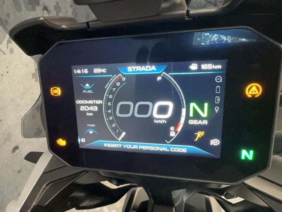 MOTO GUZZI V85 TT 850 4