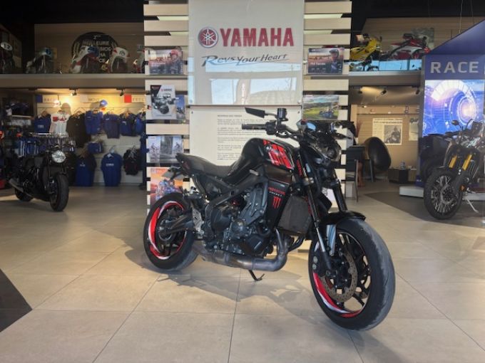 YAMAHA MT-09 TECH BLACK 142€/MOIS* +DE 4800€ D'EQUIPEMENT GTIE 12 MOIS 4