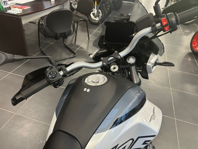 MOTO GUZZI V85 TT 850 4