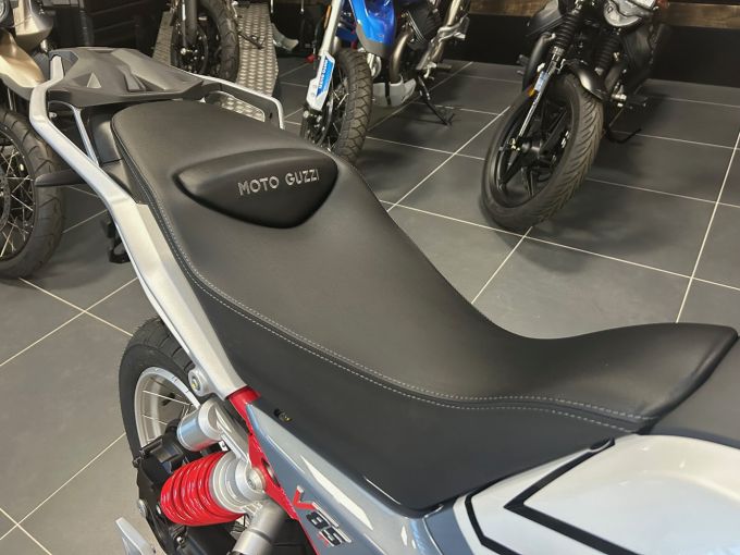 MOTO GUZZI V85 TT 850 4