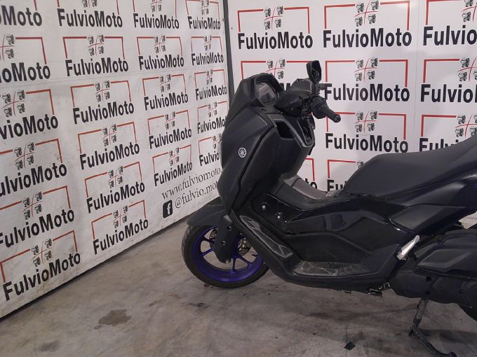 YAMAHA NMAX 125 4