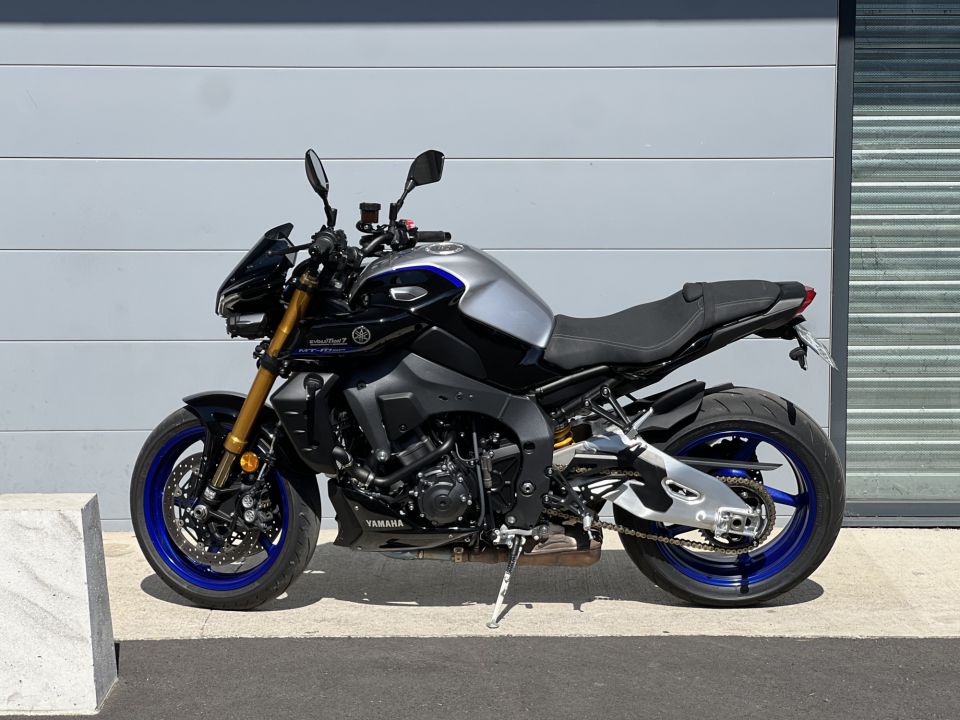 YAMAHA MT-10 SP 4