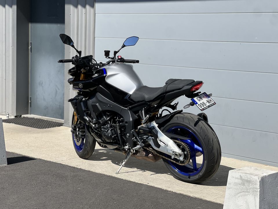 YAMAHA MT-10 SP 4