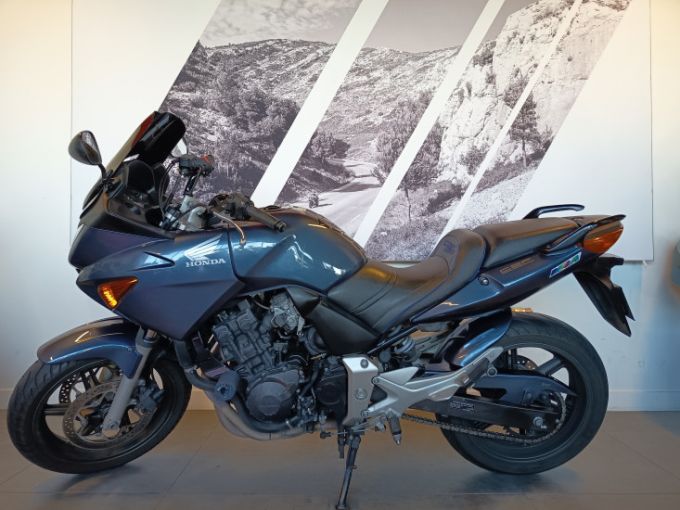 HONDA CBF 600 S 4