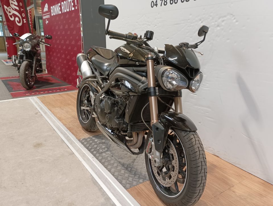 TRIUMPH 1050 SPEED TRIPLE S 4