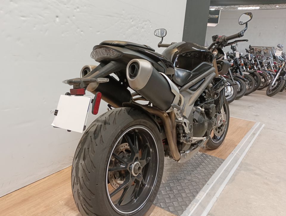 TRIUMPH 1050 SPEED TRIPLE S 4