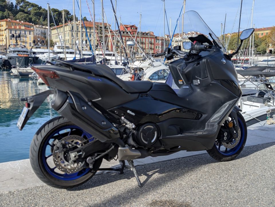 YAMAHA XP T-MAX 560 4