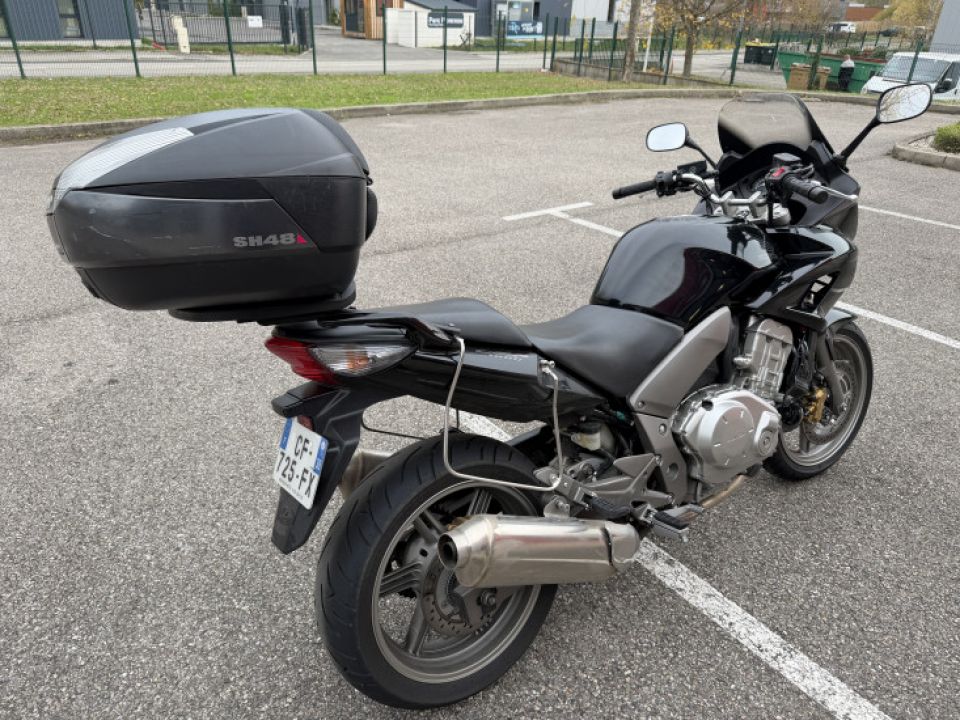 HONDA CBF1000F 4