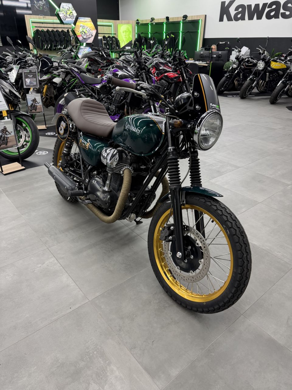 KAWASAKI W800 4