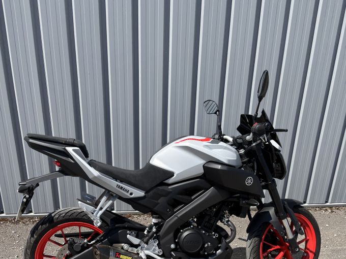 YAMAHA MT-125 ABS 4