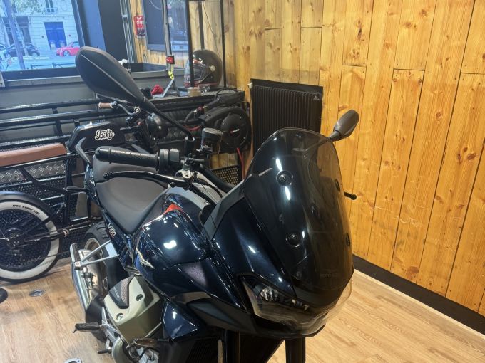 MOTO GUZZI V100  MANDELLO 4