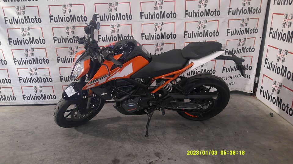 KTM 125 DUKE 4