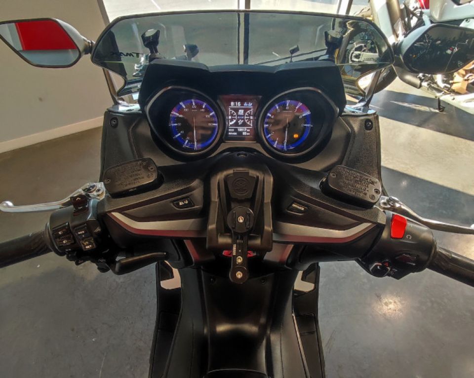 YAMAHA TMax 560E 2019 4