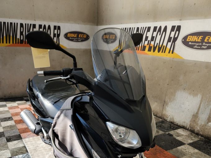 YAMAHA XMAX 125 4