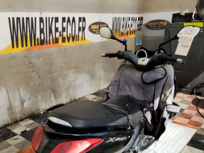 YAMAHA XMAX 125 4