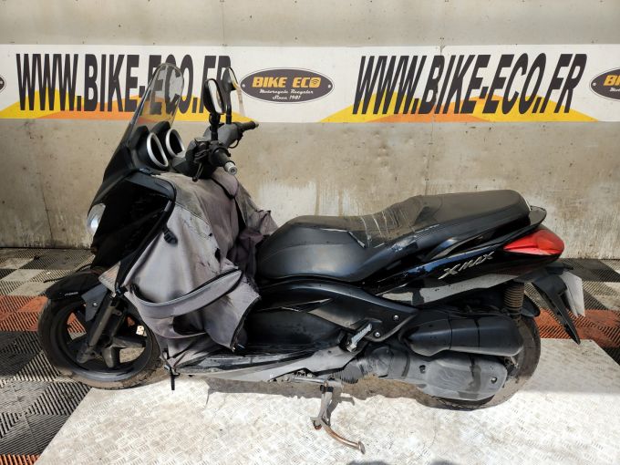 YAMAHA XMAX 125 4