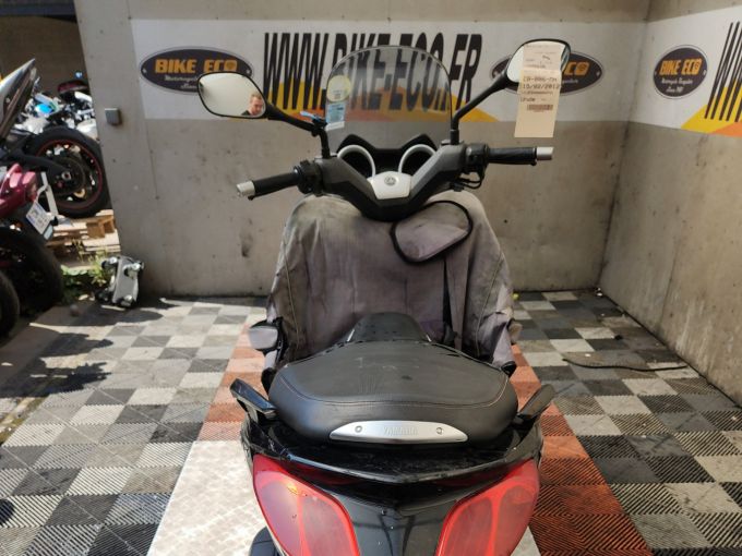 YAMAHA XMAX 125 4