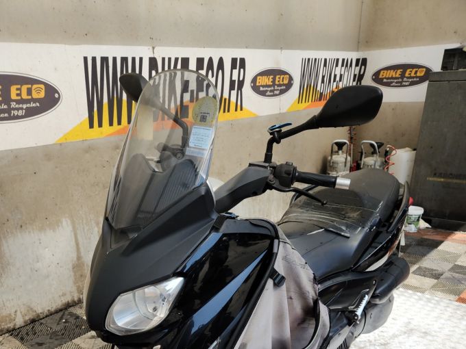 YAMAHA XMAX 125 4