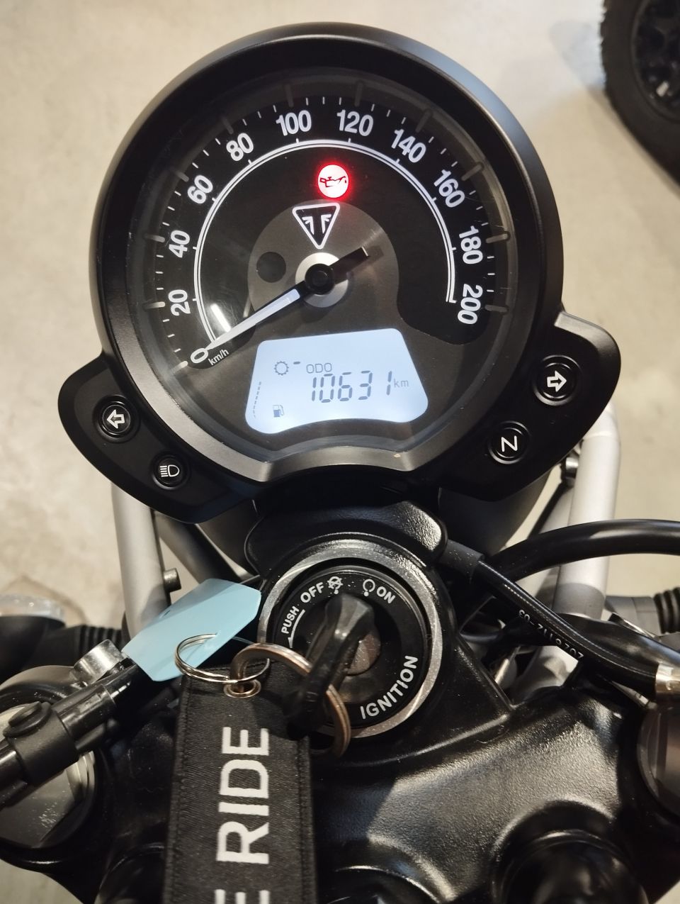 TRIUMPH STREET SCRAMBLE 4