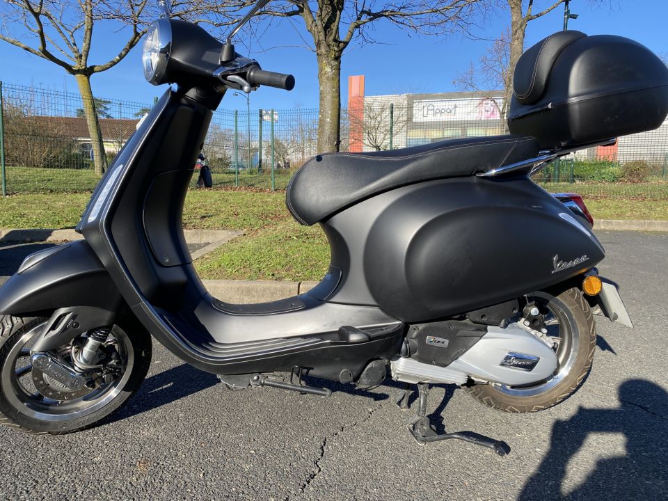 VESPA PRIMAVERA 125 4