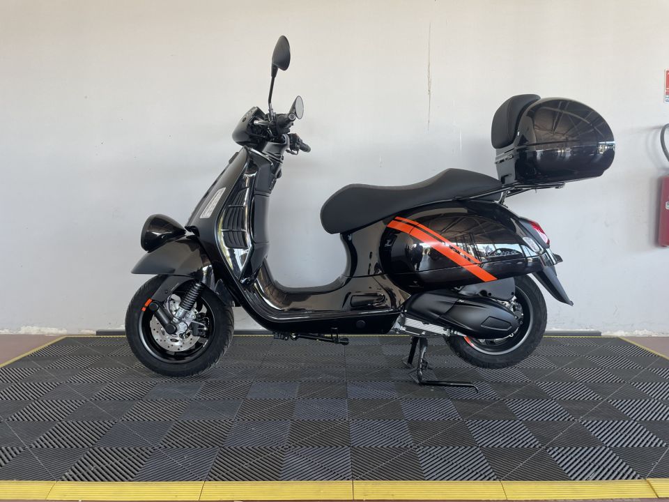 VESPA GTV 300 4