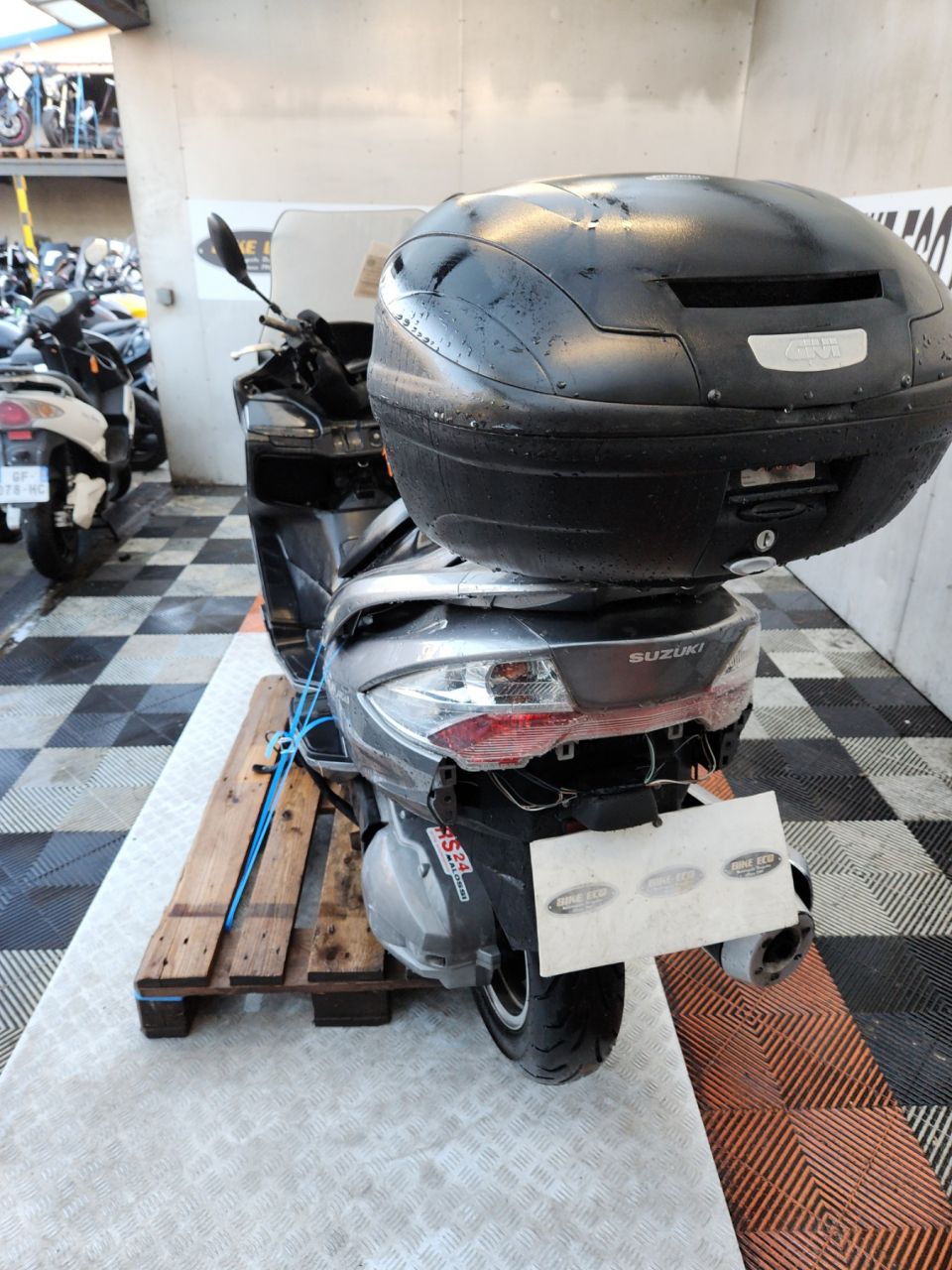 SUZUKI BURGMAN 400 4