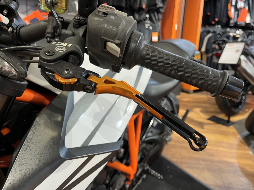 KTM 1290 SUPER DUKE R 4