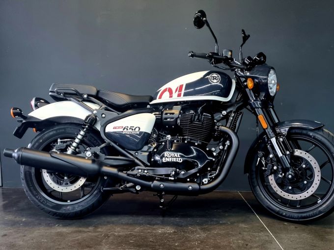 ROYAL ENFIELD SHOTGUN 650 4