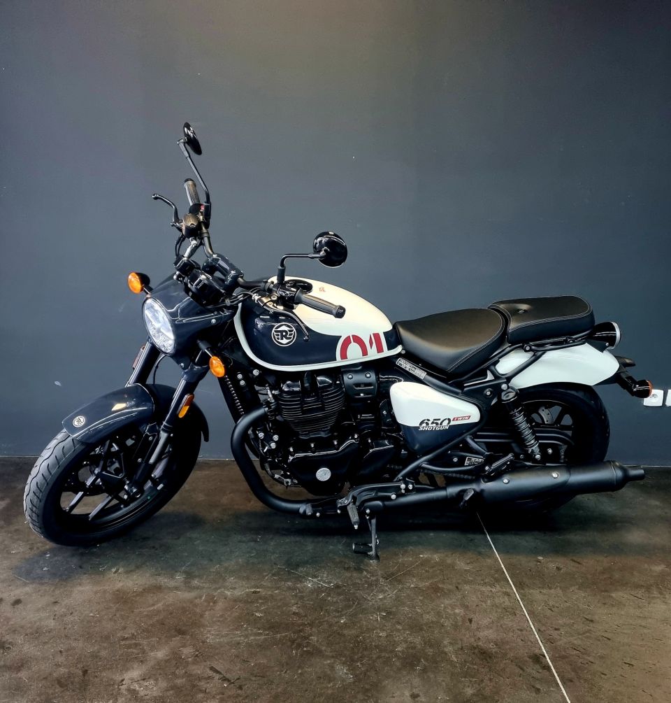 ROYAL ENFIELD SHOTGUN 650 4