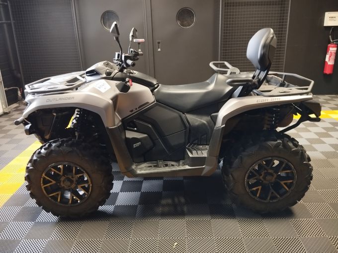 CAN-AM OUTLANDER MAX DPS 700 4