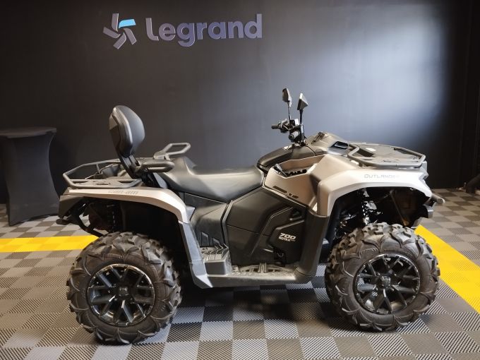 CAN-AM OUTLANDER MAX DPS 700 4