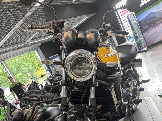KAWASAKI Z 650 4