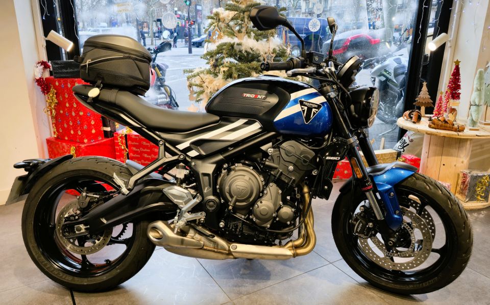 TRIUMPH TRIDENT 660 4