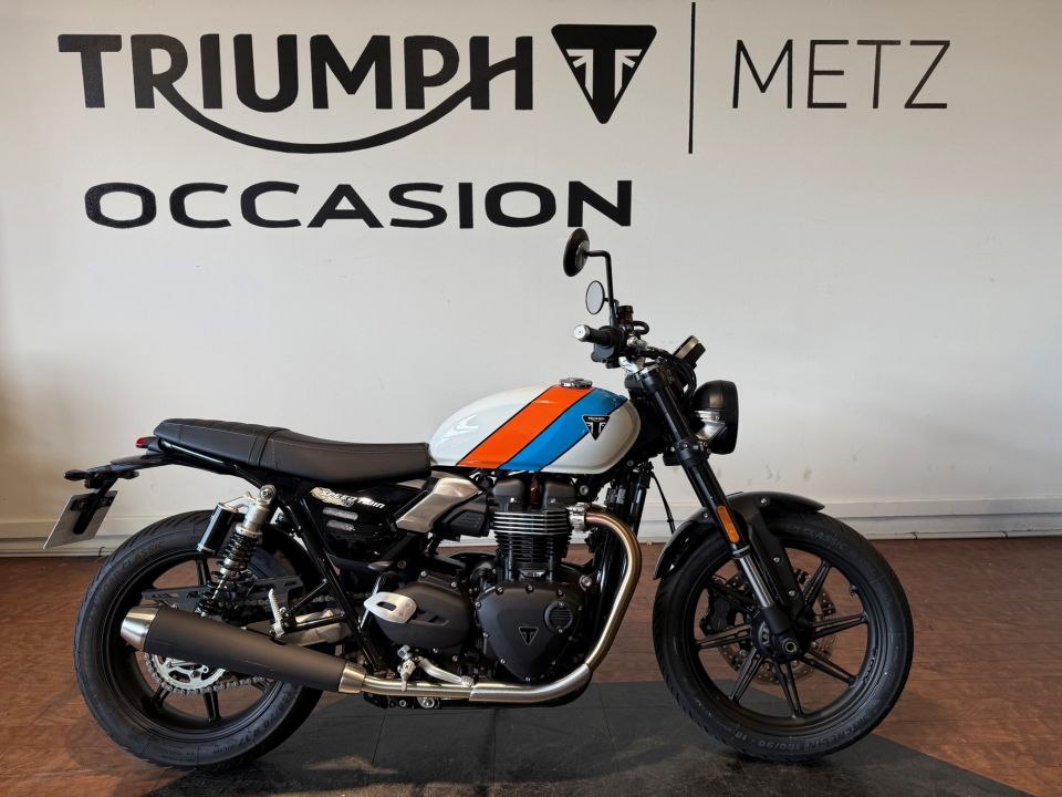 TRIUMPH SPEED TWIN 900 4