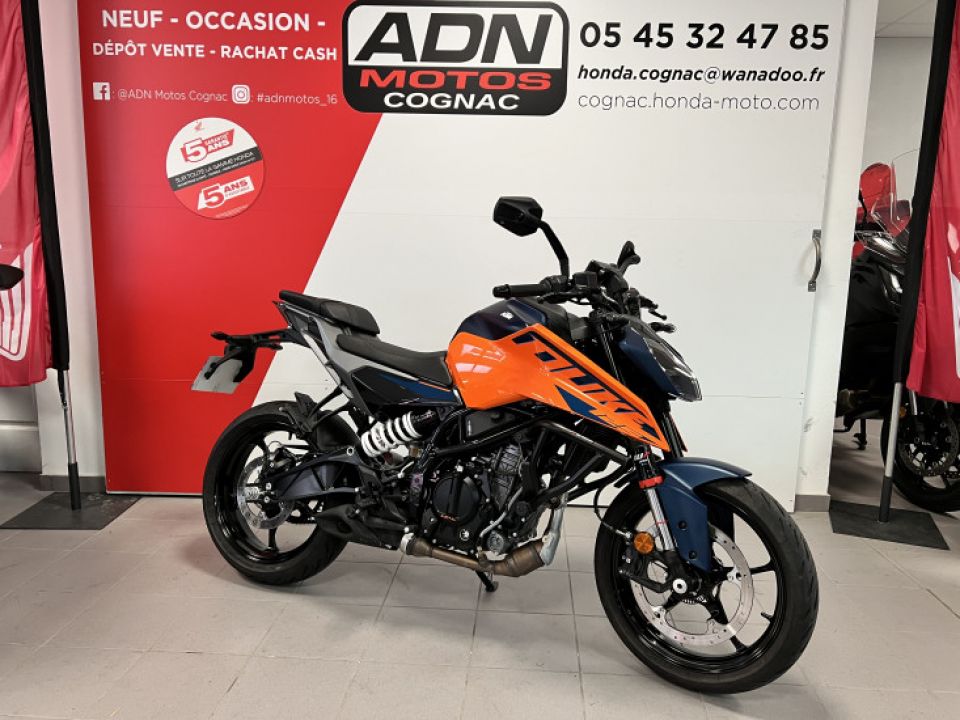 KTM 125 DUKE ABS 4